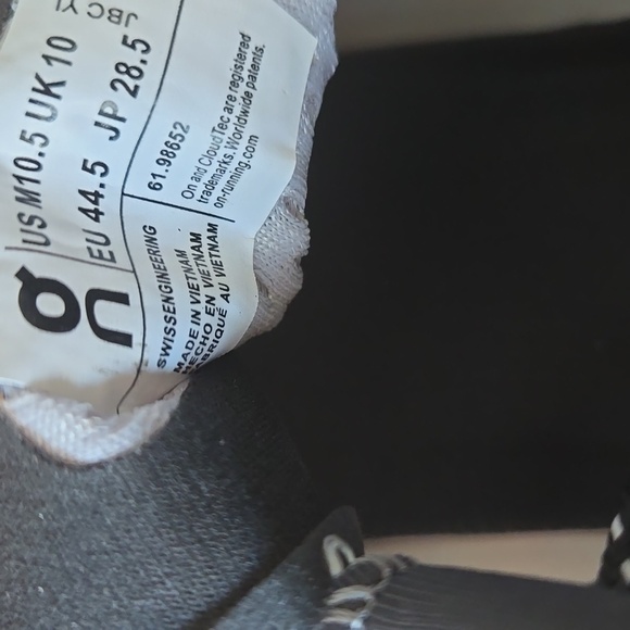 On Cloud Monster Mens Sneakers. Size 10.5 - Picture 9 of 11